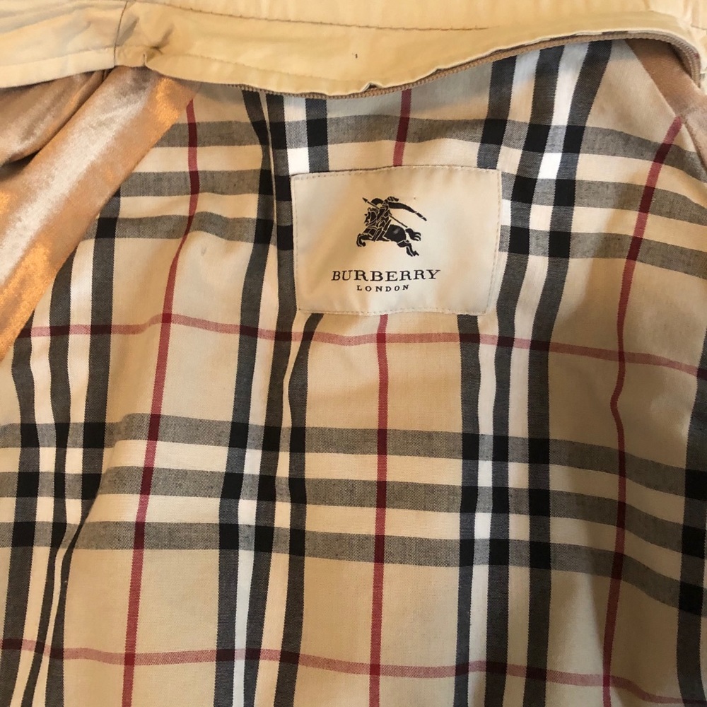 Trench Coat — BURBERRY